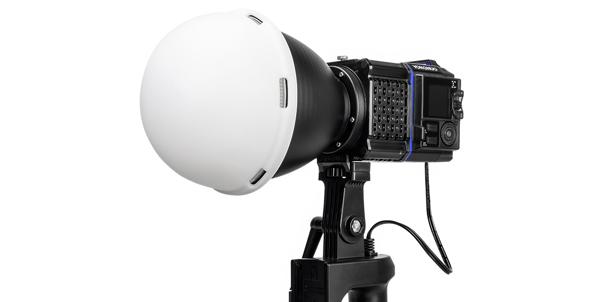 Lampa LED Yongnuo YN150 Ultra Bi - WB (2700 K - 6500 K) - Mobilność i lekkość: Zawsze gotowa do pracy